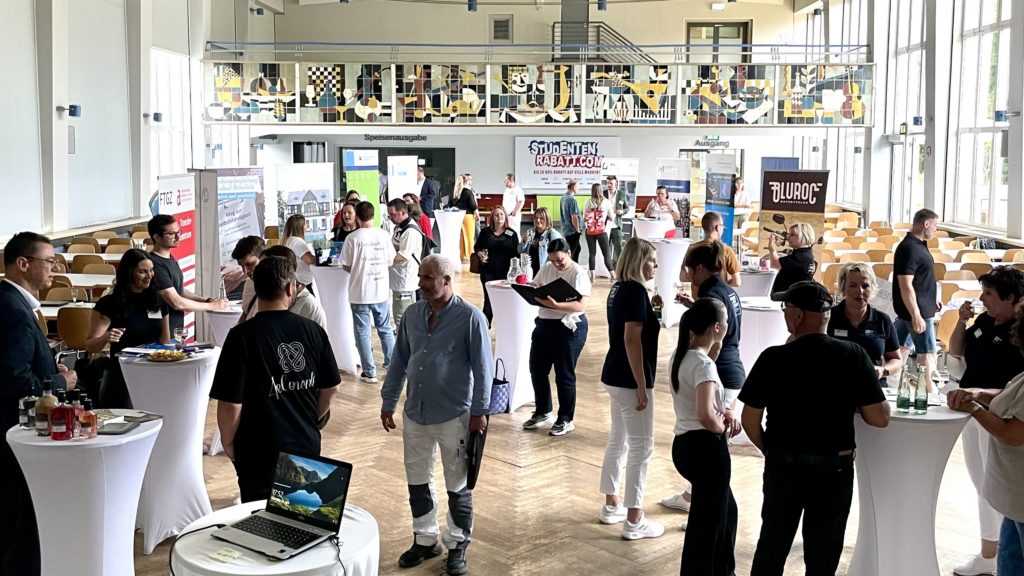 Abschluss der IHK Gründertheke regional 2025 an der Hochschule Anhalt